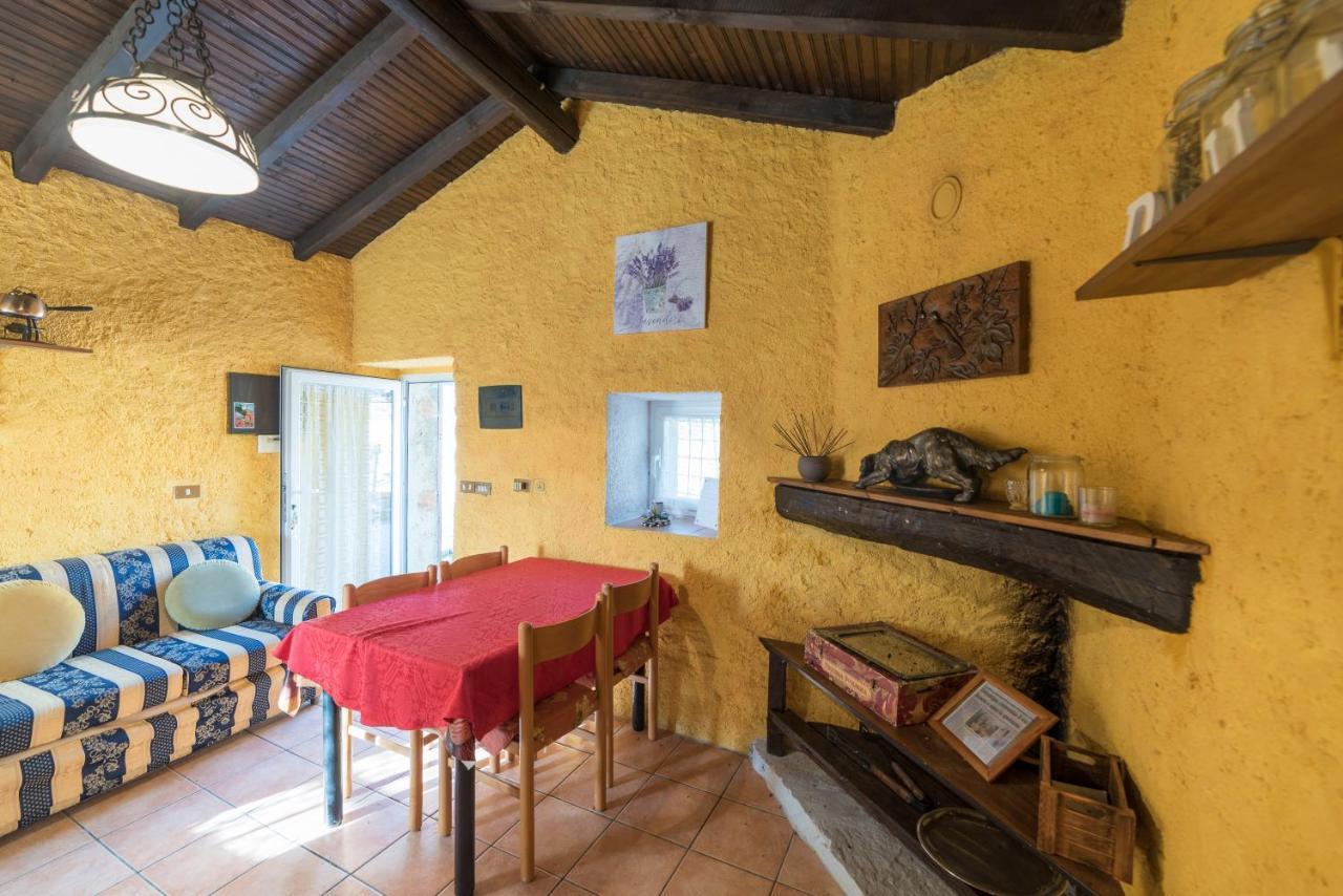 Casetta Mari Immersa In Un Vigneto Dolceacqua Extérieur photo